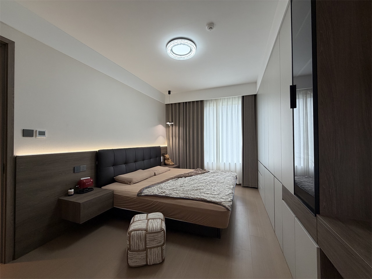 万科东望上瑞· 130㎡ · 意式极简 - 实景图5